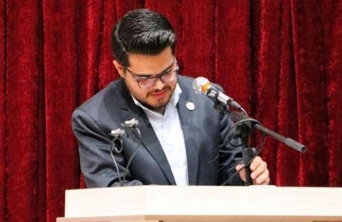 سیدایمان احمدی، دبیر شورای مرکزی اتحادیه انجمن های اسلامی سیدایمان احمدی، دبیر شورای مرکزی اتحادیه انجمن های اسلامی دانشجویان مستقل شد
