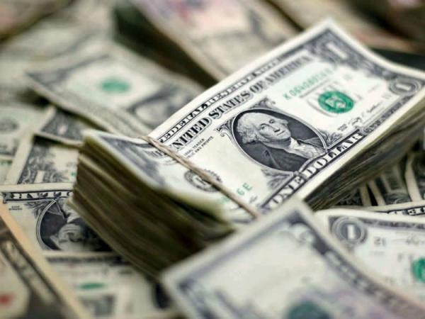 دومین روز پرتزریق عمده دلار در سال 1400 دومین روز پرتزریق عمده دلار در سال 1400