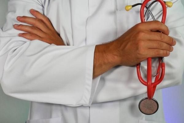 تورم 100درصدی در حوزه سلامت ، کاهش تاسیس مطب از سوی پزشکانِ تورم 100درصدی در حوزه سلامت ، کاهش تاسیس مطب از سوی پزشکانِ نسخه نویس